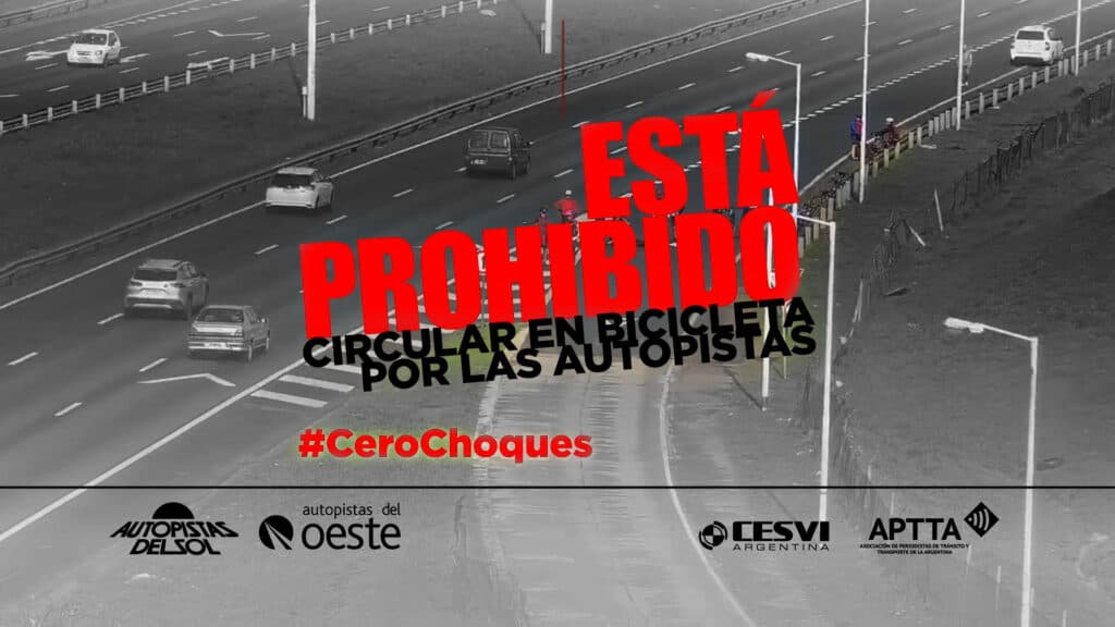 Las bicicletas no deben circular por autopistas